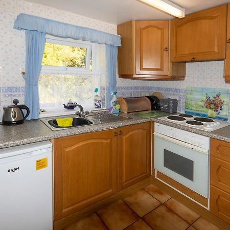 Rosebud Cottage Romantic Cottage For A Couple ฟิชการ์ด ภายนอก รูปภาพ